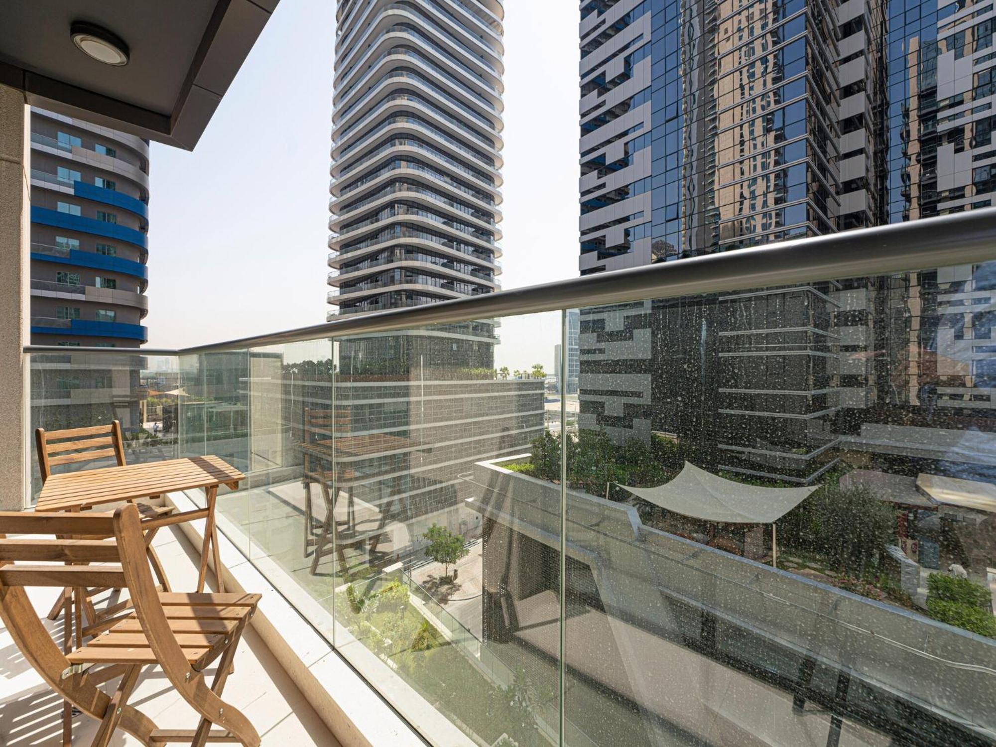 Luxe Apartments Near Dubai Mall Burj Khalifa Pool Gym Parking Buitenkant foto
